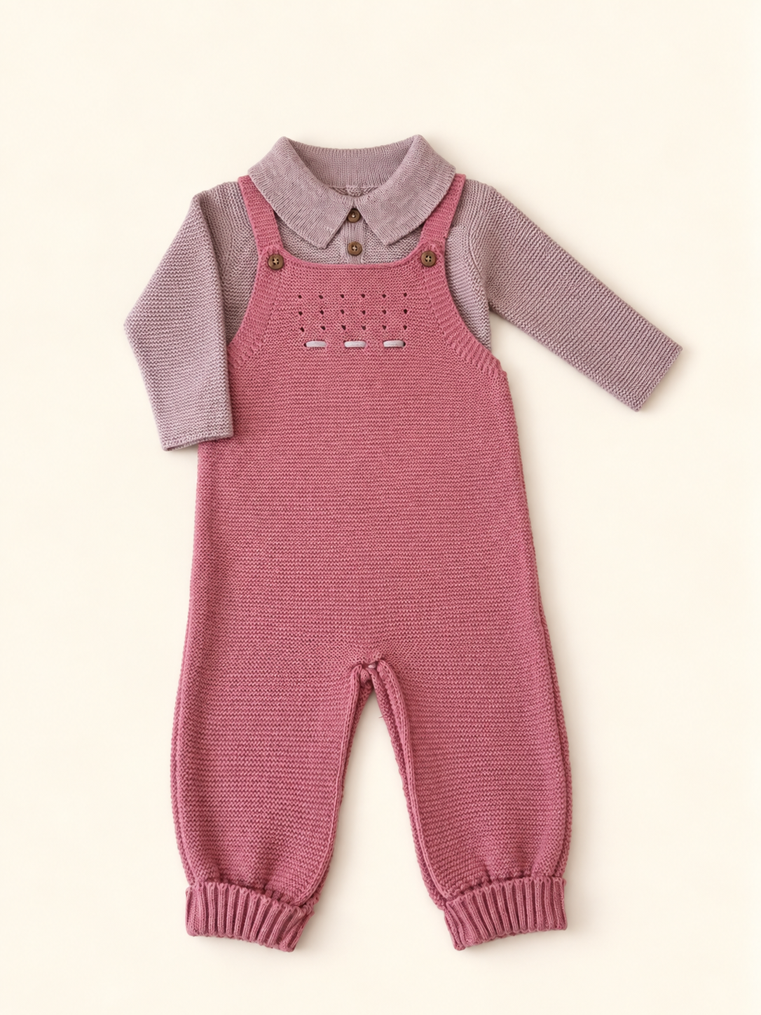 Salopette con maglia tortora